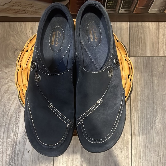 Clarks Shoes Blue Suede Slip on Loafers Size 7.5 - Picture 2 of 8